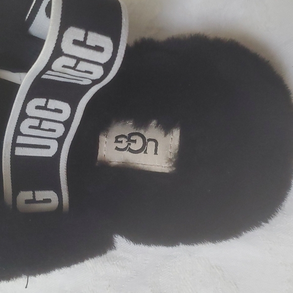 Ugg Women's  Fluff  Yeah Slide Slippers Genuine  Shearling - Picture 3 of 7